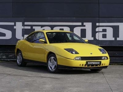 Usado Fiat Coupé 190 CV (139 kW) 1994 Amarillo Coupe