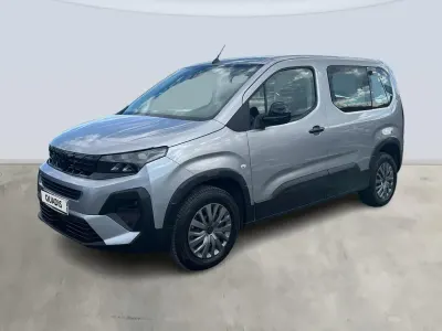 Usado Peugeot Rifter Allure 101 CV (74 kW) 2025 Gris Monovolumen