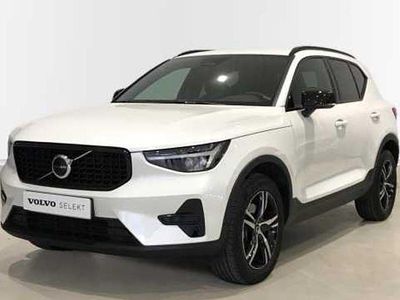 Blanco Usado 2024 Volvo XC40 Plus SUV | 39.990 € (Un poco caro)