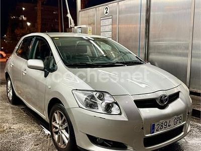 Usado Toyota Auris 101 CV (74 kW) 2010 Gris / plata Berlina
