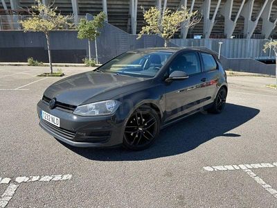 Usado VW Golf VII Edition 105 CV (77 kW) 2014 Gris / plata Berlina