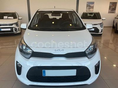 Gris / plata Usado 2024 Kia Picanto Utilitario | 14.200 € (Un poco caro)