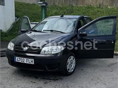 Usado Fiat Punto Classica 60 CV (44 kW) 2008 Negro Utilitario