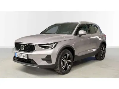 Nuevo Volvo XC40 Core 2025 Gris SUV