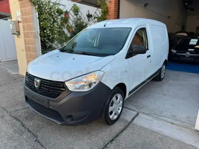 Usado Dacia Dokker Essentiel 95 CV (69 kW) 2019 Blanco Monovolumen
