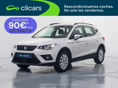 Usado Seat Arona Ecomotive 110 CV (80 kW) 2021 Blanco SUV