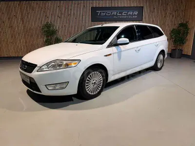 Usado Ford Mondeo Trend 125 CV (91 kW) 2009 Blanco Familiar