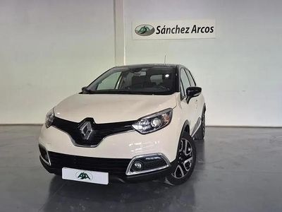 Käytetty Renault Captur Zen 90 HP (66 kW) 2016 Peessi Katumaasturi