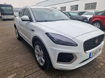 Usado Jaguar E-Pace R-Dynamic 163 CV (119 kW) 2022 Blanco SUV