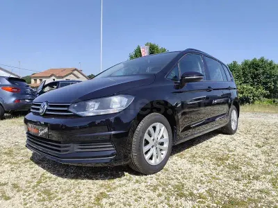 Usado VW Touran Advance 150 CV (110 kW) 2017 Negro Monovolumen