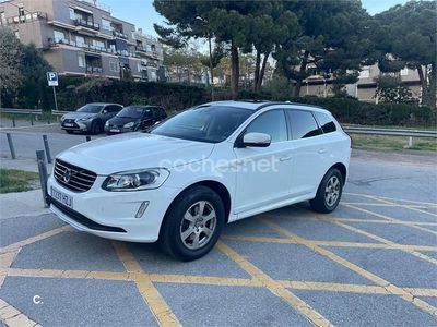 Usado Volvo XC60 Momentum 136 CV (100 kW) 2014 Blanco SUV