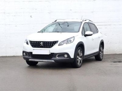 Usado Peugeot 2008 Allure 131 CV (96 kW) 2018 Blanco SUV