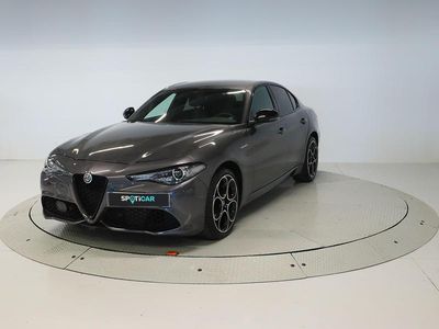 Gris Usado 2022 Alfa Romeo Giulia Veloce Berlina | 37.900 € (Caro)