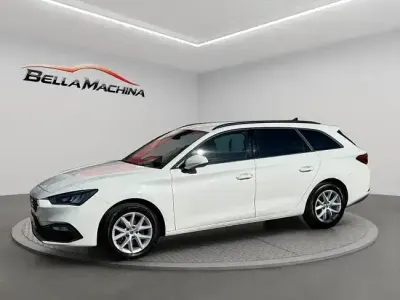 Usado Seat Leon Style 115 CV (84 kW) 2021 Blanco Familiar
