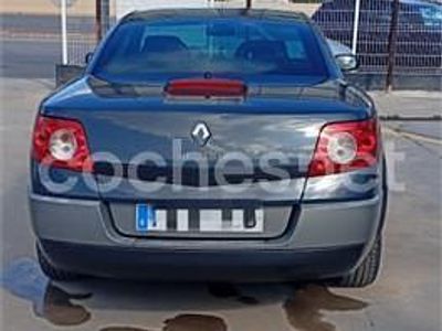 Usado Renault Mégane Cabriolet Dynamique 110 CV (80 kW) 2005 Negro Descapotable