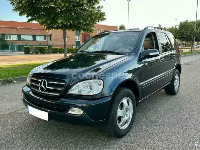 Usado Mercedes ML320 218 CV (160 kW) 2002 Azul SUV