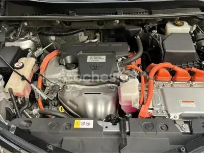 Usado Toyota RAV4 Hybrid Executive 197 CV (144 kW) 2017 Gris / plata SUV
