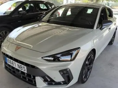 Usado Cupra Leon 150 CV (110 kW) 2025 Blanco