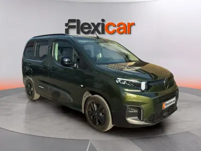 Usado Citroën Berlingo 102 CV (75 kW) 2025 Verde Monovolumen