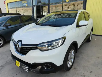 Usado Renault Kadjar Zen 131 CV (96 kW) 2016 Blanco SUV