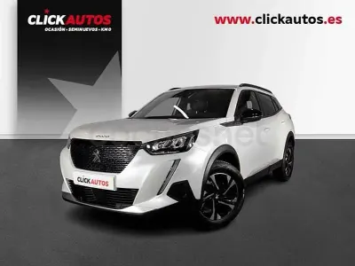 Usado Peugeot 2008 Allure 100 CV (73 kW) 2023 Blanco SUV