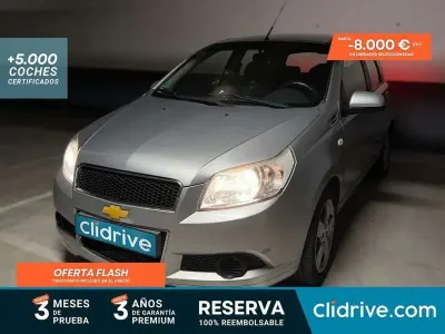 Usado Chevrolet Aveo LS 101 CV (74 kW) 2010 Gris Utilitario