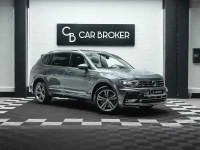Usado VW Tiguan Allspace Sportline 200 CV (147 kW) 2021 Gris / plata SUV