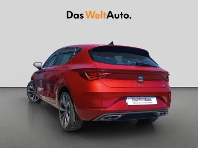 Usado Seat Leon FR 150 CV (110 kW) 2024 Rojo