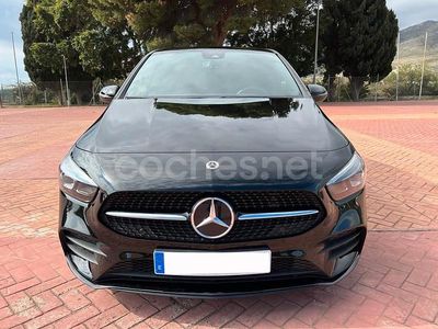 Negro Usado 2021 Mercedes B200 Monovolumen | 29.500 € (Un poco caro)