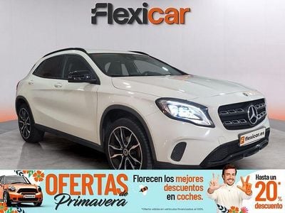 Usado Mercedes GLA180 AMG line 122 CV (89 kW) 2017 Blanco SUV
