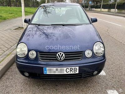 Usado VW Polo Trendline 75 CV (55 kW) 2003 Azul Berlina