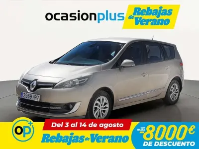 Usado Renault Grand Scénic III Dynamique 131 CV (96 kW) 2013 Beige Monovolumen