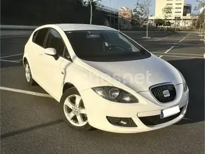 Usado Seat Leon Sport 105 CV (77 kW) 2008 Blanco Utilitario