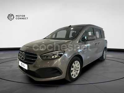 Gris / plata Usado 2023 Mercedes T160 Monovolumen | 25.500 €
