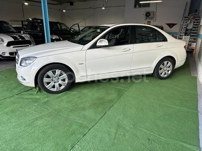 Blanco Usado 2008 Mercedes C220 Avantgarde Berlina | 6499 € (Buen precio)