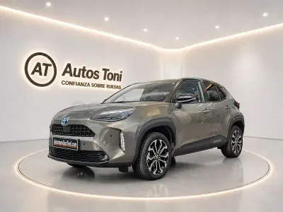 Usado Toyota Yaris Cross Connect Style 116 CV (85 kW) 2022 Verde SUV