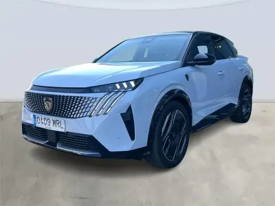 Usado Peugeot e-3008 GT 156 kW (213 CV) 2024 Blanco SUV