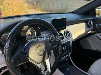 Mercedes CLA220