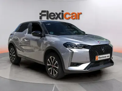 Usado DS Automobiles DS3 Crossback Performance 131 CV (96 kW) 2023 Gris SUV