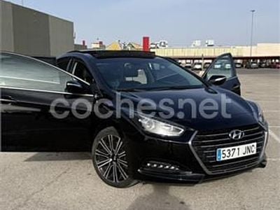 Usado Hyundai i40 Style 141 CV (103 kW) 2016 Negro Berlina