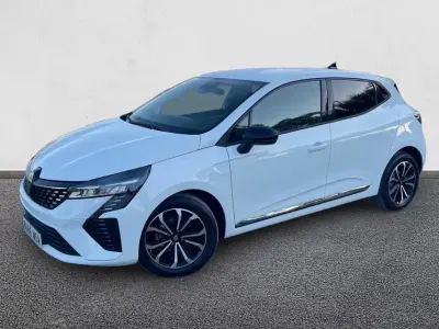 Usado Renault Clio Techno 90 CV (66 kW) 2024 Utilitario
