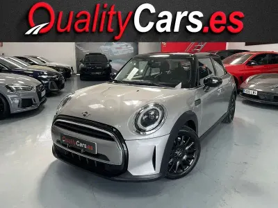 Usado Mini Cooper 136 CV (100 kW) 2024 Gris / plata Utilitario