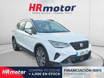 Usado Seat Arona Style 110 CV (80 kW) 2022 Blanco SUV