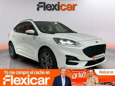 Usado Ford Kuga ST-Line 150 CV (110 kW) 2022 Blanco SUV