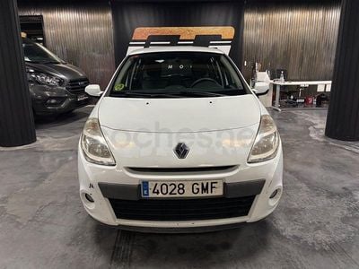 Usado Renault Clio II Authentique 70 CV (51 kW) 2010 Blanco Berlina