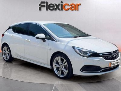 Blanco Usado 2018 Opel Astra Dynamic Berlina | 11.990 € (Precio justo)