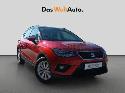 Usado Seat Arona Style 95 CV (69 kW) 2018 Rojo SUV