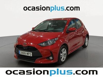Usado Toyota Yaris Edition 125 CV (91 kW) 2024 Rojo Utilitario