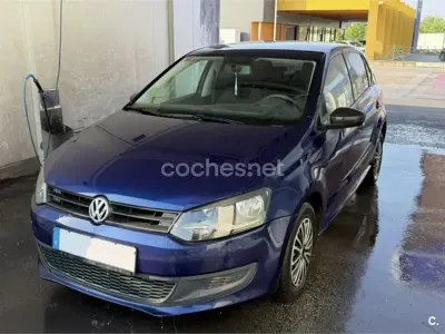 Usado VW Polo Advance 60 CV (44 kW) 2011 Azul Utilitario