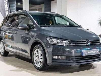 Usado VW Touran Advance 150 CV (110 kW) 2023 Gris Monovolumen